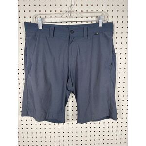 Travis Mathew shorts size 32